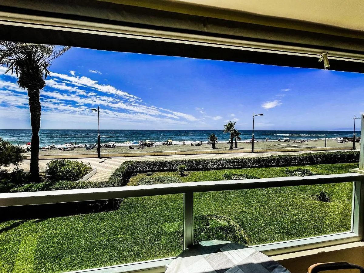 Frontal Apartment First Line Torrox